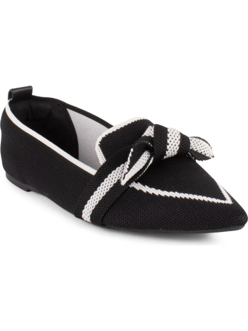 7 NWT Tahari Florentia Black and White Pointy Toe Flats